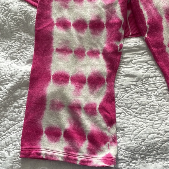 Generation Love - large/XL - Matching Sweater and Pants Pink Tie Dye - Picture 7 of 8
